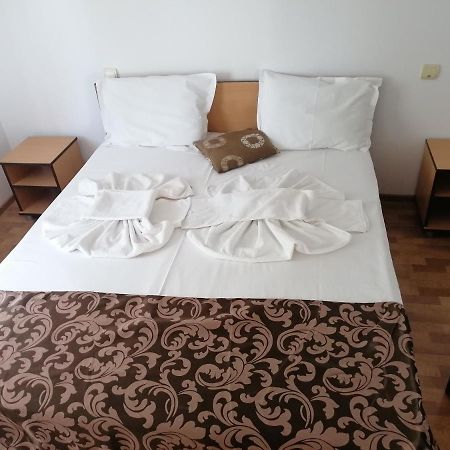 Hotel Coralis 2 Eforie Nord Buitenkant foto