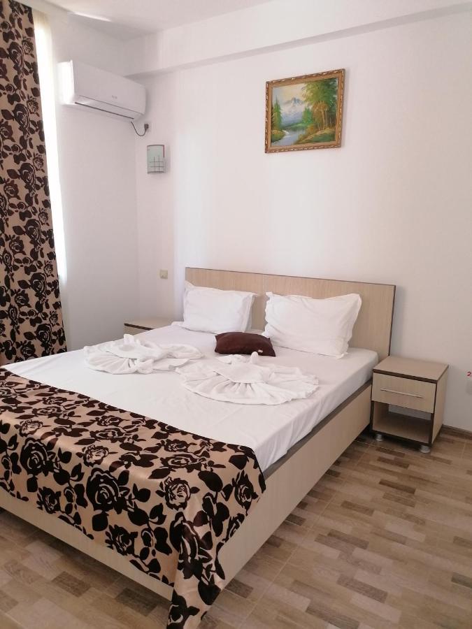 Hotel Coralis 2 Eforie Nord Buitenkant foto