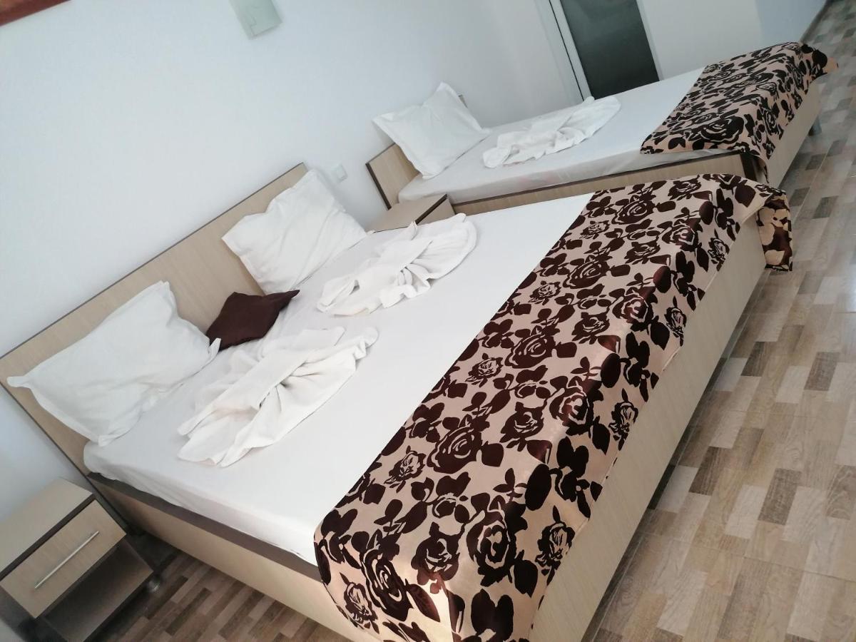 Hotel Coralis 2 Eforie Nord Buitenkant foto