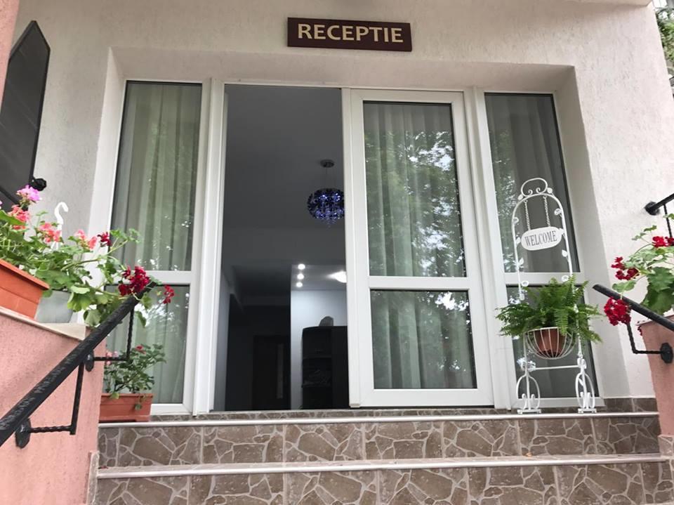 Hotel Coralis 2 Eforie Nord Buitenkant foto